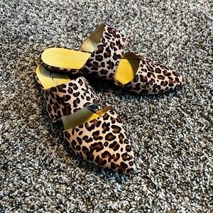 Leopard mules